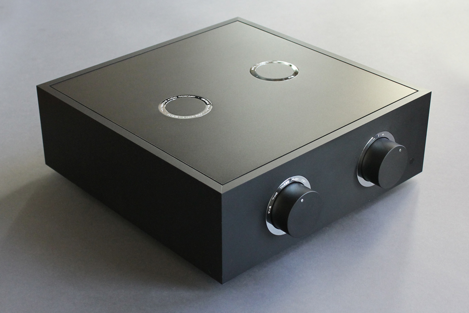 The Bespoke Audio Company – Black